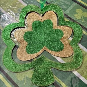 St Patrick’s Day Decorations in like new condition!
Lots of great items.